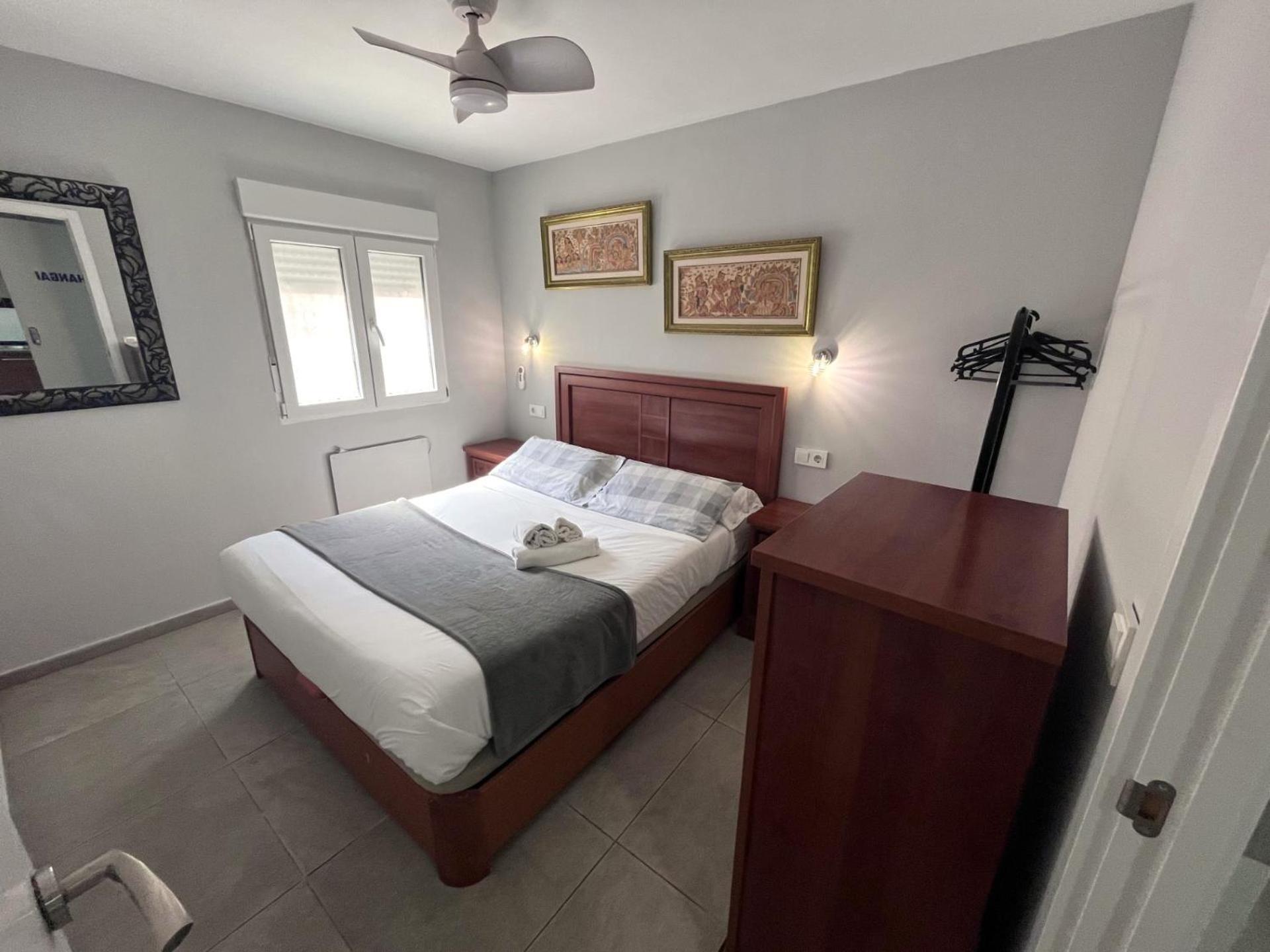 Apartamentos Full Equipped Ельче Екстер'єр фото