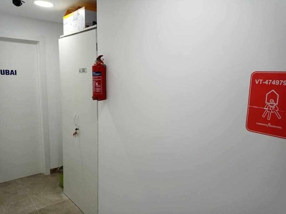 Apartamentos Full Equipped Ельче Екстер'єр фото